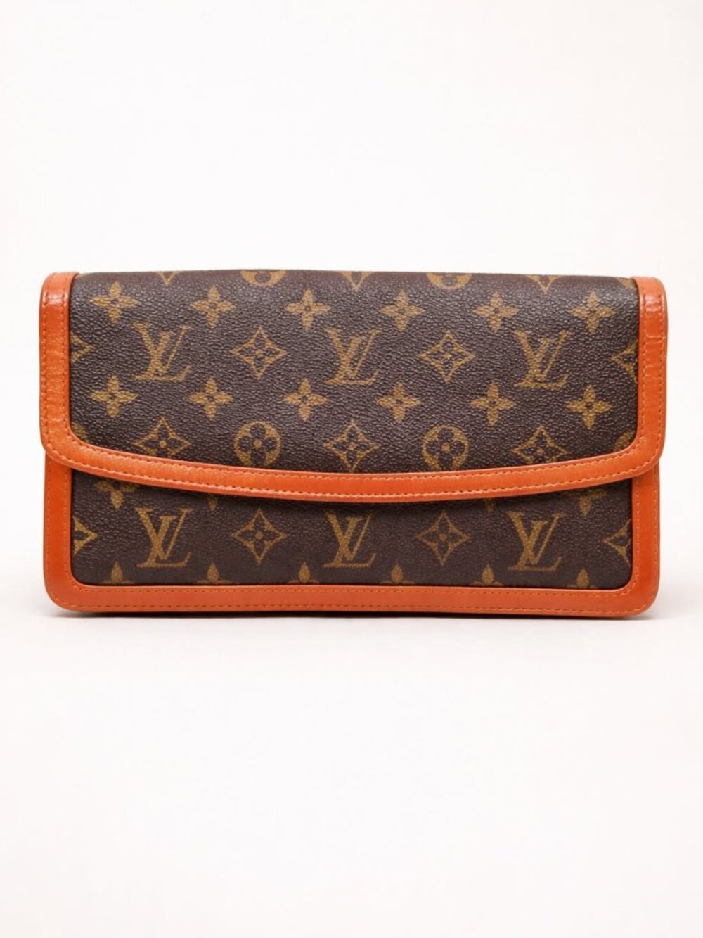 Authentic Louis Vuitton Pochette Dame GM Monogram Clutch